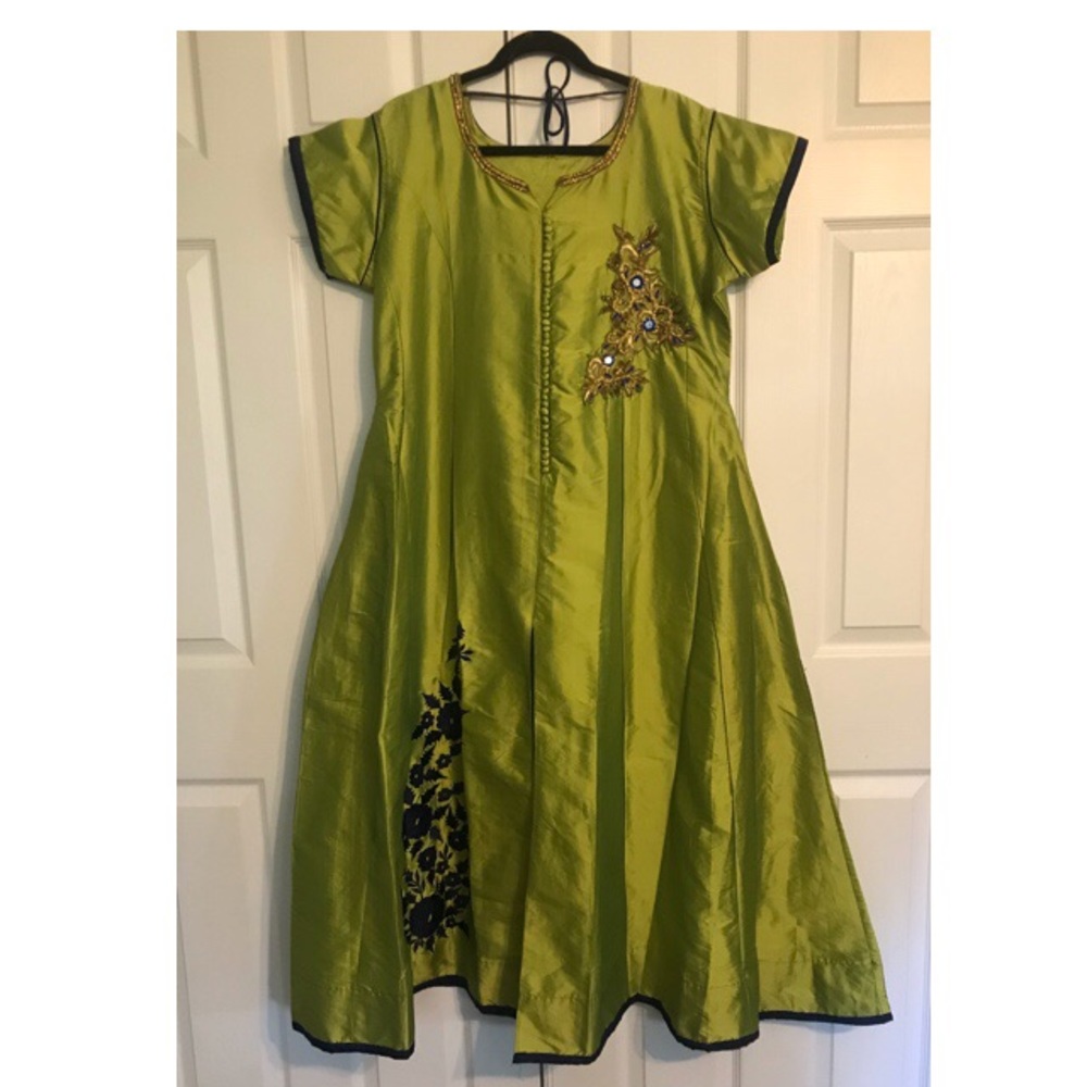 NWOT 3-pc Suit/Salwar Kameez: Dress, Pants, Scarf